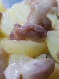 Cachos de contramuslo con Patatas panadera para Tupper😋🍽
