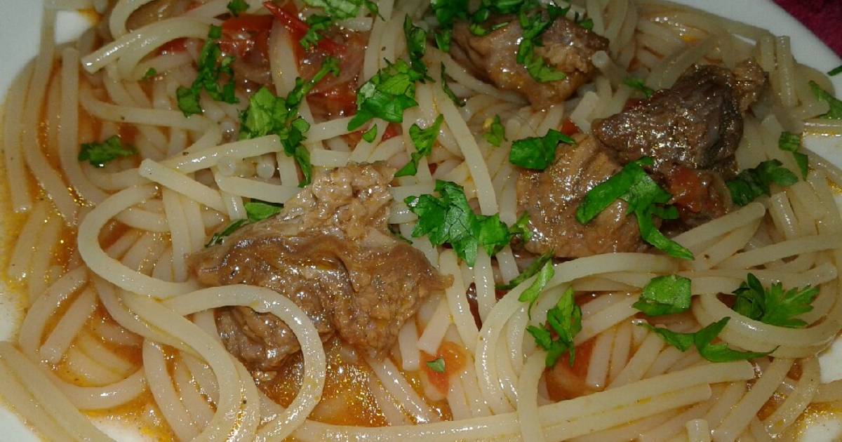 Spaghetti & beef stew Recipe by Valarie Muthoni - Cookpad