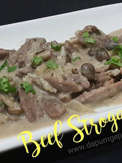 A picture of Beef Stroganoff.