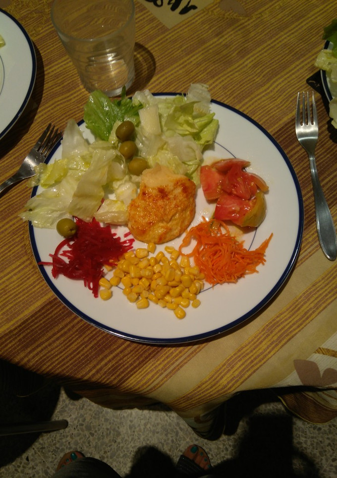 Una foto de Ensalada de hummus