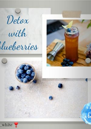 A picture of Detox with blueberries.