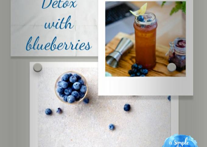 Detox with blueberries