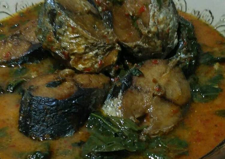 Cara meracik Gulai Merah Ikan Salem🐟, Enak