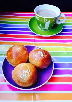A picture of Stuffed Chicken Buns.