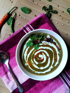 पालक मूंग दाल सूप (Palak Moong Dal Soup Recipe In Hindi) रेसिपी मुख्य फोटो