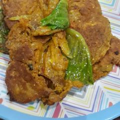 A picture of Tumiric rice pancake.