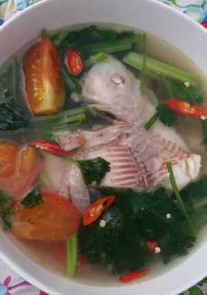 Hình của món Canh cá điêu hồng nấu ngót cà chua.