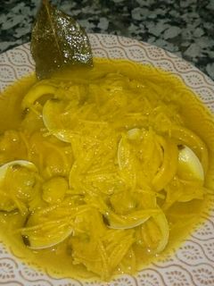 Una foto de Fideuá de marisco
