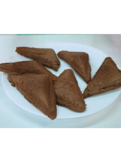 Una foto de Triángulos de chocolate en sandwichera