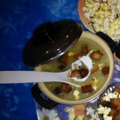 A picture of Vegetable & corn soup.