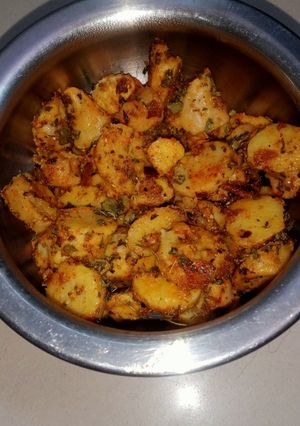 अरबी मसाला(arbi masala recipe in hindi) रेसिपी मुख्य फोटो