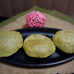 Palak poori A picture of Palak poori.