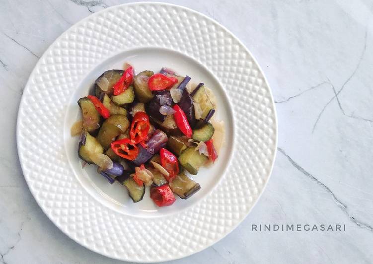 98. Oseng Terong Pedas Manis Simpel