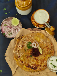 મિક્સ વેજ પરાઠા (Mix Veg Paratha Recipe In Gujarati) રેસીપી મુખ્ય ફોટો
