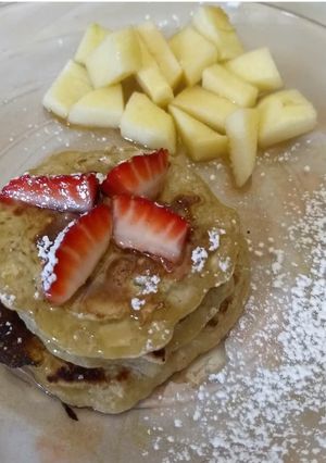 Una foto de Pancake de Avena con Miel y nueces