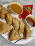 સમોસા રગડો (Samosa Ragdo Recipe In Gujarati)