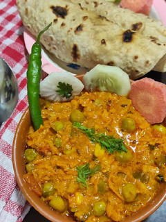 कच्ची हल्दी की सब्जी (kachi haldi ki sabzi recipe in Hindi) रेसिपी मुख्य फोटो