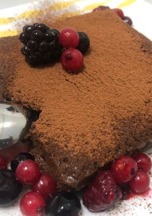 Una foto de Mousse de chocolate con frutos rojos