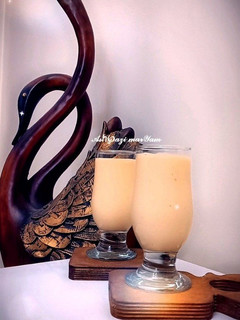 عکسی از دستور شیک انبه موز🍌🥭