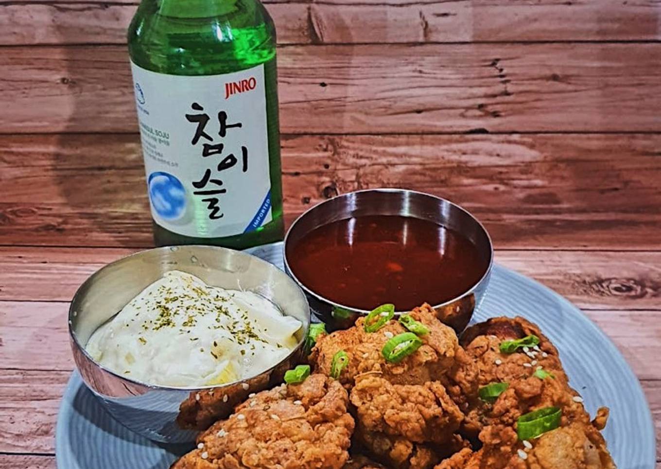 Korean chicken wings with onion sauce and gochujang