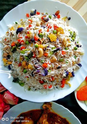 কালারফুল ফ্রাইড রাইস (Colourful Fried rice recipe in bengali) রেসিপির প্রধান ছবি