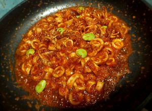Foto resep Sambal cumi asin pete by Fitashaa