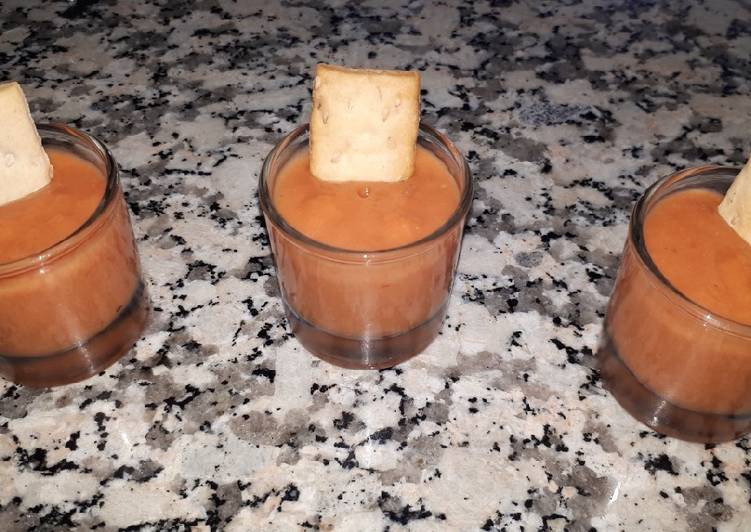 Salmorejo de mango