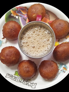 உண்ணியப்பம் (Unniappam recipe in tamil) செய்முறை முக்கிய புகைப்படம்