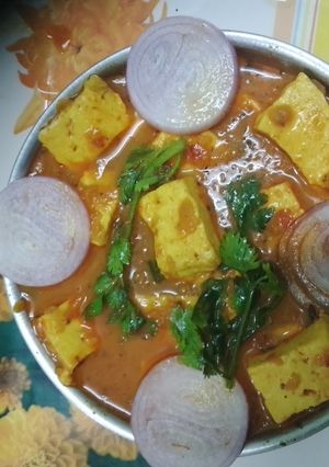 A picture of Butter Paneer Masala.