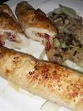 Pechuga de pollo rellena con queso, chorizo y cebolla