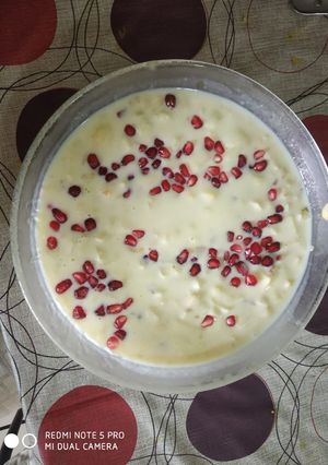 A picture of Fruit custard.