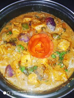 स्मोक्ड कड़ाई पनीर (smoked kadai paneer recipe in Hindi) रेसिपी मुख्य फोटो