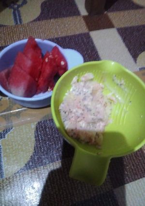 Foto resep MPASI 10 bulan kentang udang keju dan semangka anti GTM