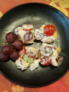 A picture of Chicken my way salad.
