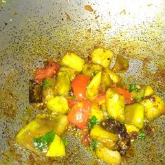 A picture of Brinjal fry.