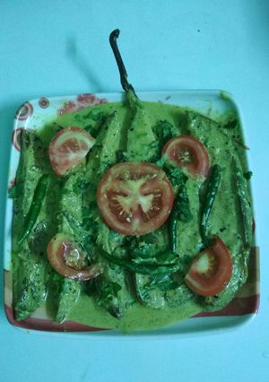 A picture of Sorse begun(eggplant mustard curry).