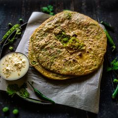 A picture of Matar Paratha.