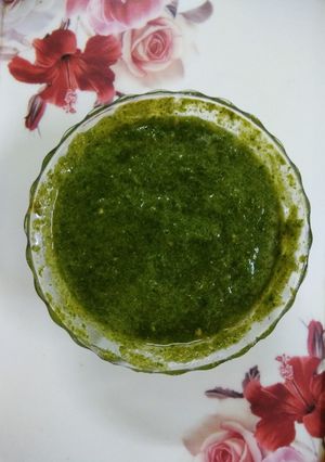 A picture of Coriander Garlic Chutney.