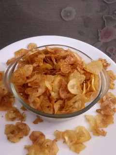A picture of Raw Banana Chips.