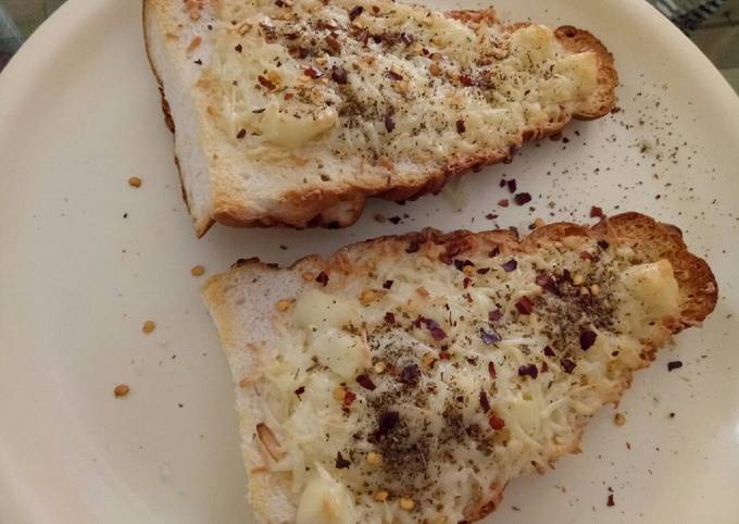 Simple Way to Prepare Jamie Oliver Cheese garlic bread