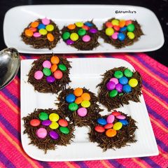 A picture of Easter Eggs Nests.