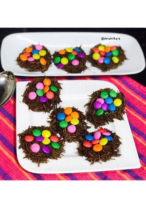 A picture of Easter Eggs Nests.