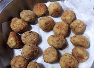 Una foto de Albóndigas de polenta y avena