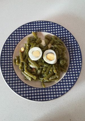 Una foto de Judías verdes rehogadas con ajitos y huevo duro (Olla Gm g)