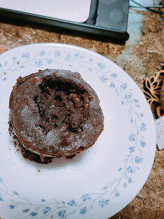 午茶甜點✨濃醇黑巧克力果乾蛋糕🍫 的食譜成品照片