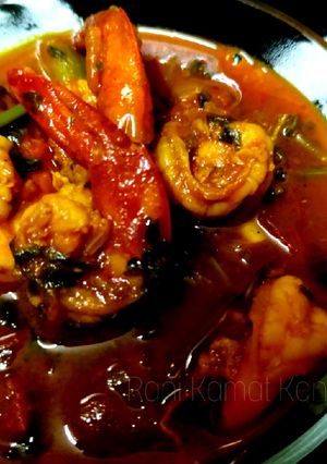 A picture of Tangy Prawns Curry.