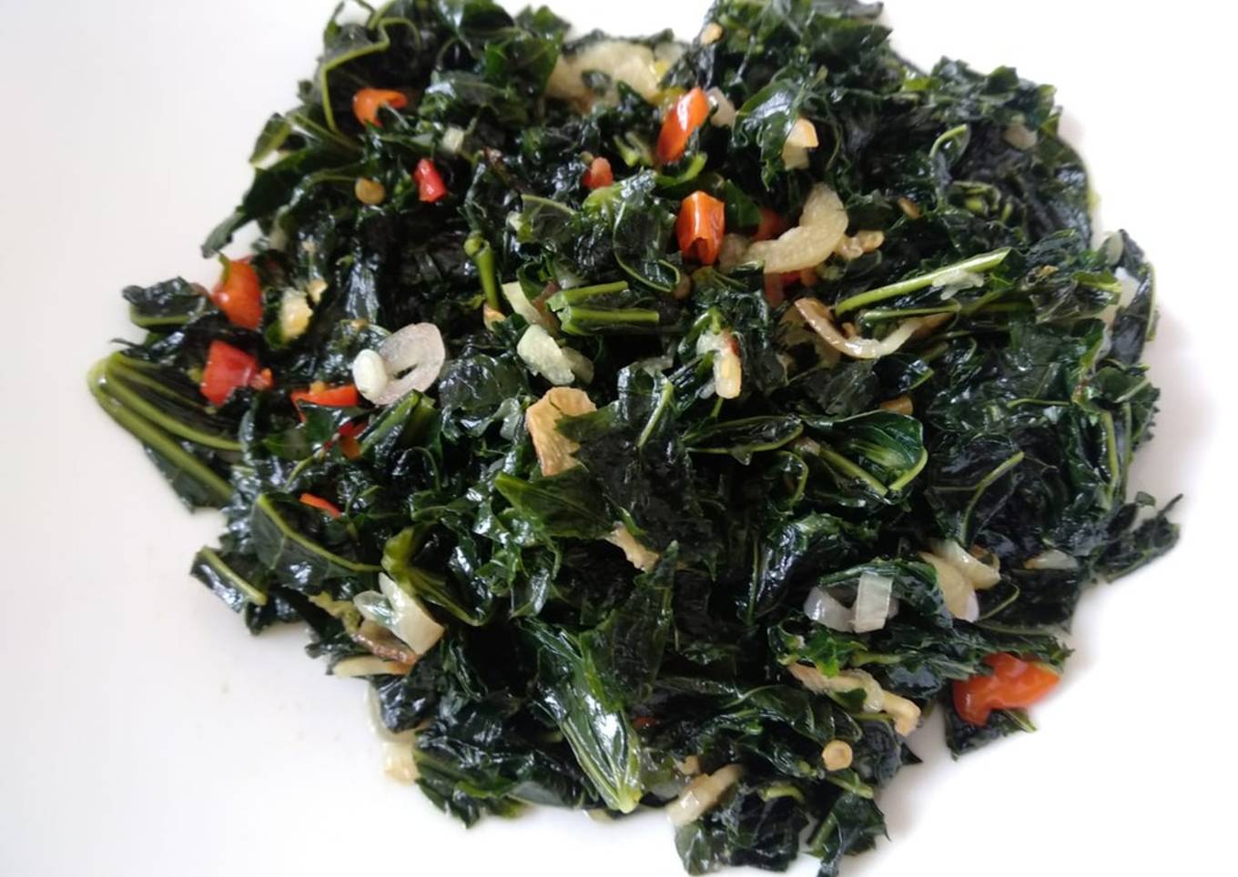 Tumis daun pepaya jepang