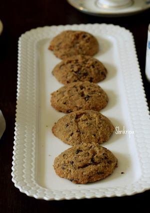 A picture of Eggless Coconut Flour Choco chip cookies.