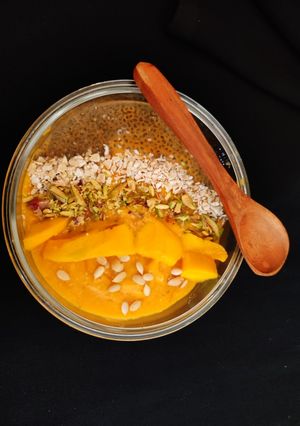 A picture of Oatty mango smoothie.
