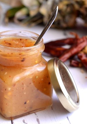 Ananászos chiliszósz recept fotója